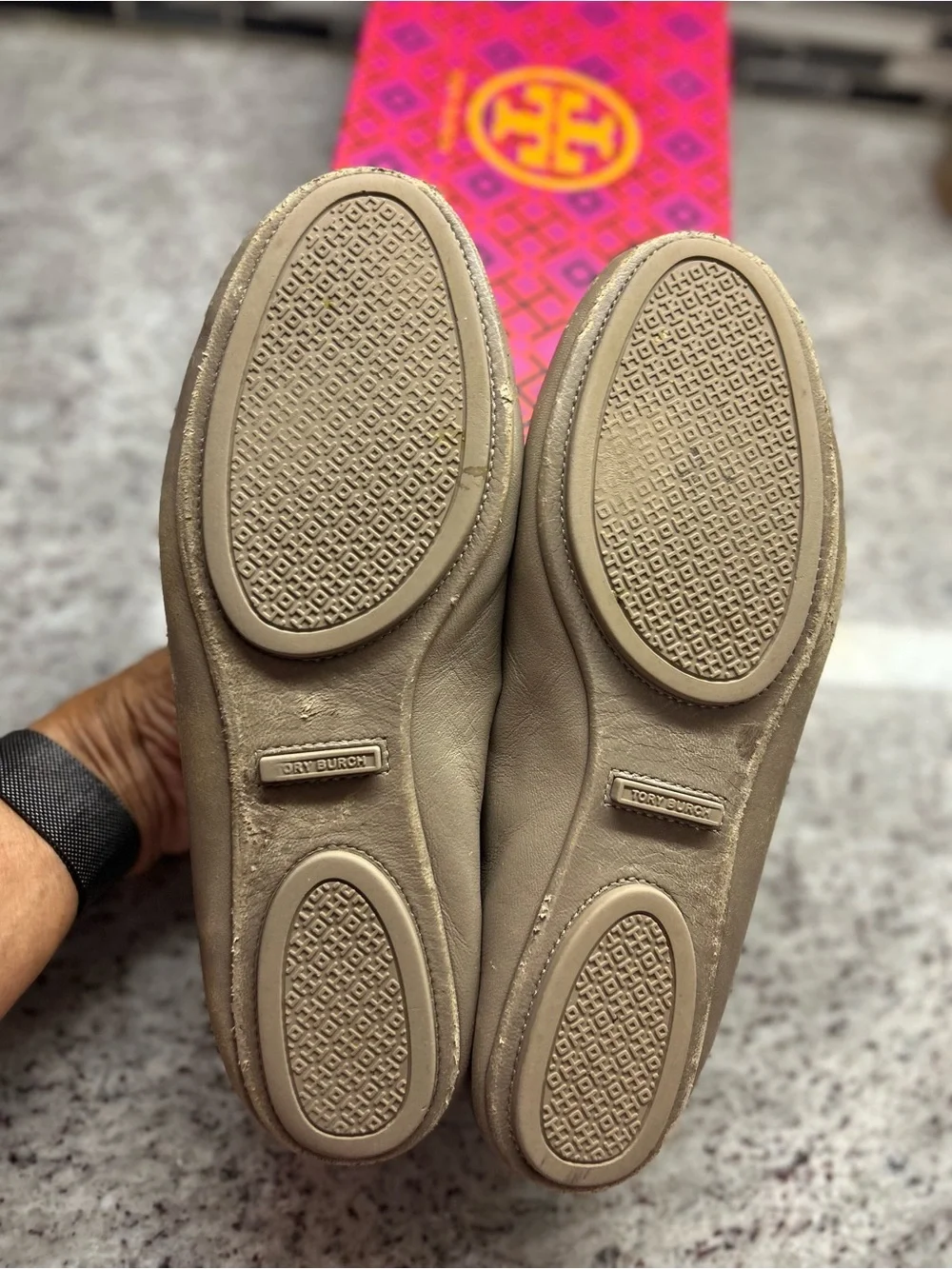 Tory Burch French Gray Leather Minnie Travel Logo Ballet Flats size 8